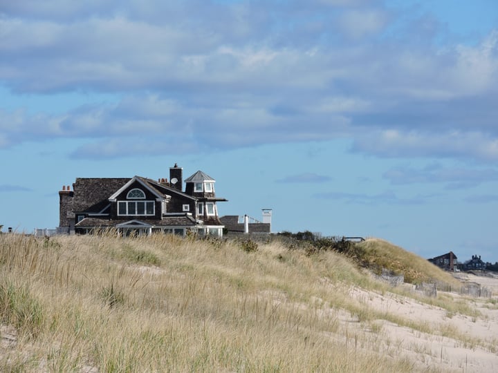 Shared beach house in the Hamptons