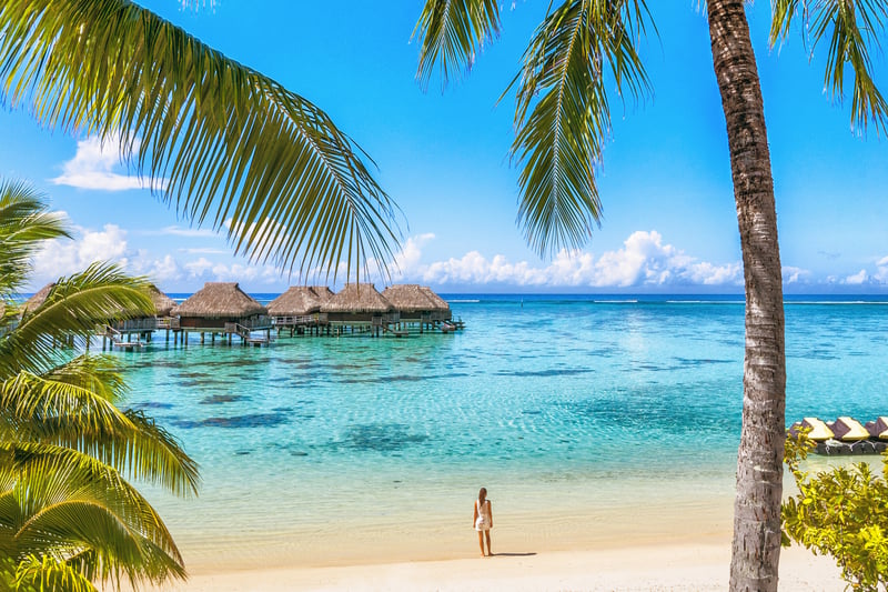 South Pacific Islands: Tahiti beach resort