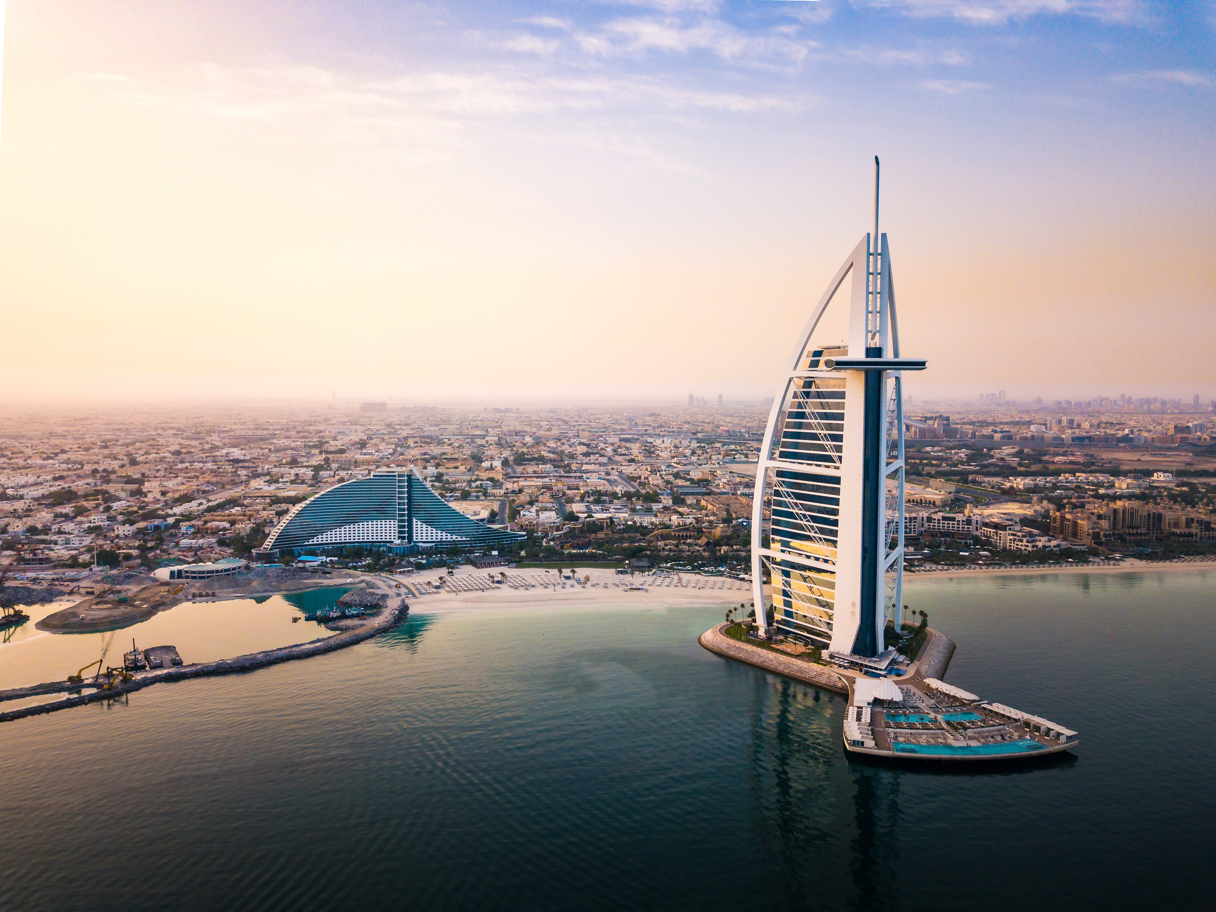 Traveling the Middle East: Dubai seaside skyline